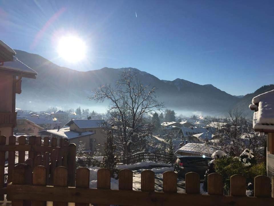 Le Balze Di Carisolo, Trilocale Con Giardino Appartement Buitenkant foto