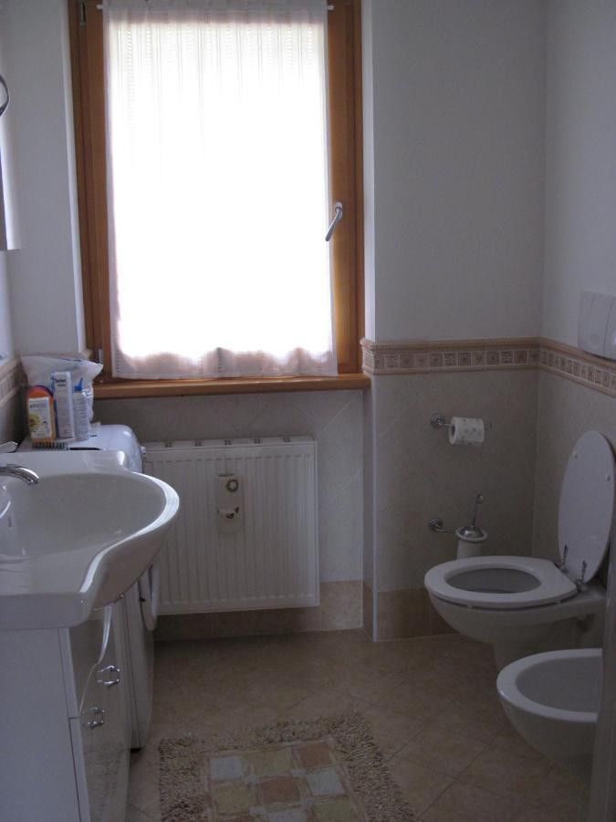 Le Balze Di Carisolo, Trilocale Con Giardino Appartement Buitenkant foto